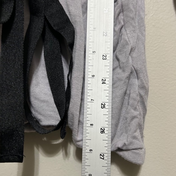 Maurice's Blouse L Gray Faux Wrap Black Tie 3/4 Sleeve V Neck Casual Popover Top - Picture 4 of 8